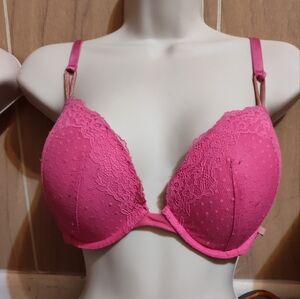 VS BOMBSHELL Bra add a cup and a half